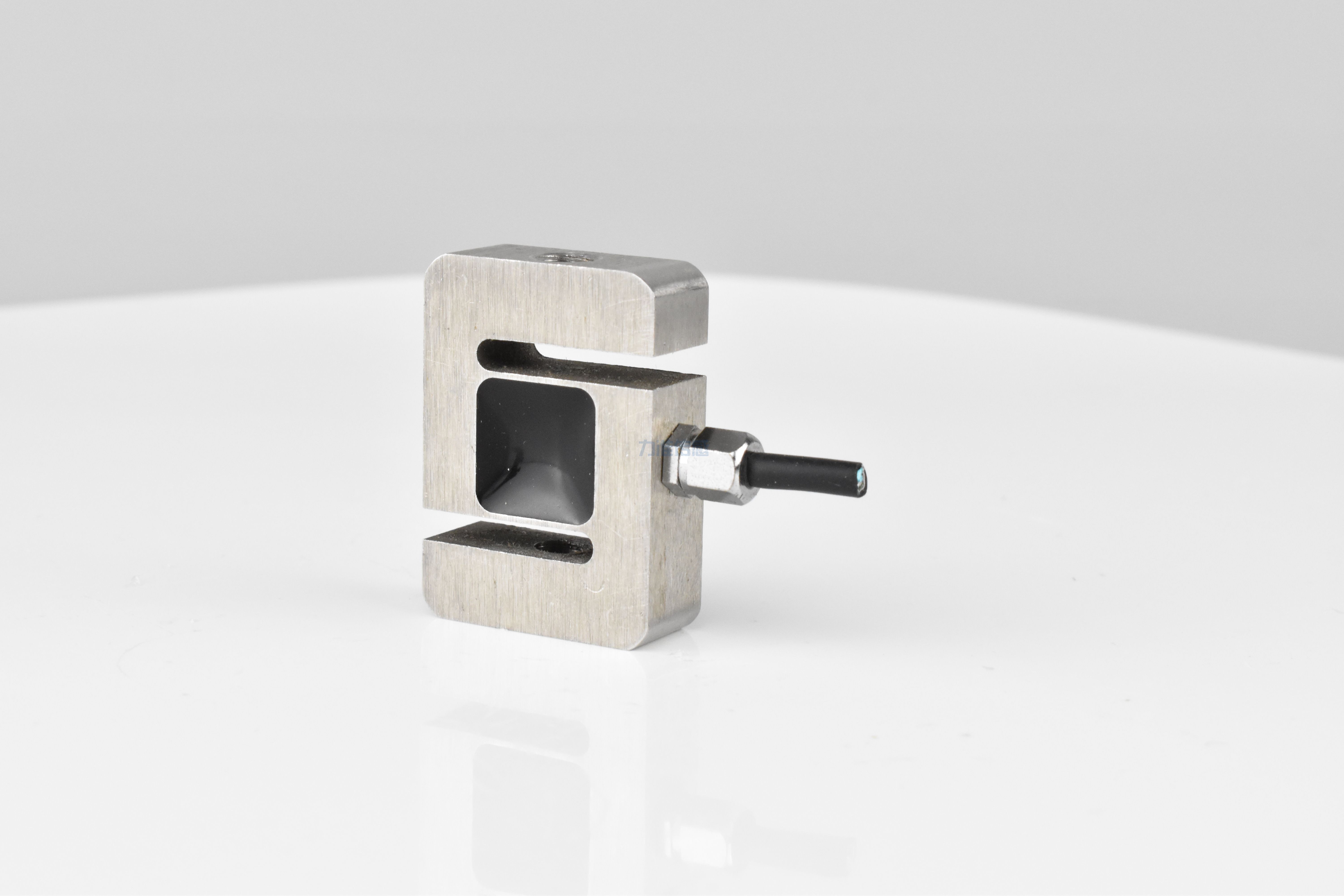 物聯(lián)網(wǎng)將成為壓力傳感器的潛在應(yīng)用市場(圖1) DSC_0744.JPG